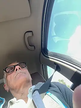 4n4l1zz4m1 online show from October 18, 2025, 11:34 am