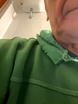 4n4l1zz4m1 online show from December 1, 2025, 5:47 pm