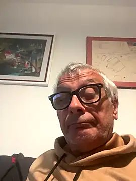 4n4l1zz4m1 online show from October 5, 2025, 11:01 am