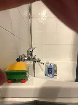 4n4l1zz4m1 online show from January 7, 2026, 4:01 pm