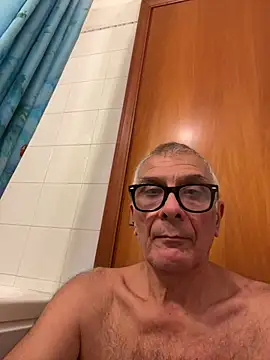 4n4l1zz4m1 online show from January 30, 2025, 4:13 pm