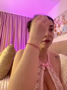 GraceCarther online show from April 6, 2026, 7:04 pm