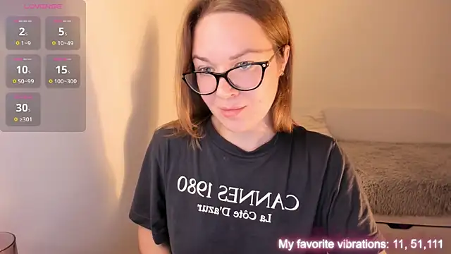 Snapshot of ami_amour_ chatting on October 26, 2025, 3:34 pm ami amour online show from October 26, 2025, 3:34 pm