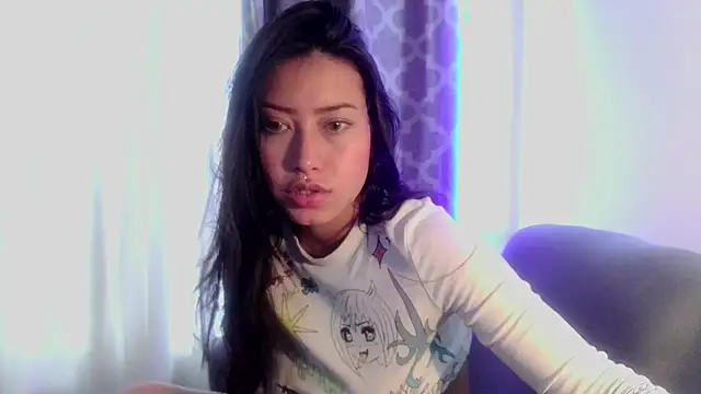 Snapshot of Emilyswan04 chatting on March 13, 2025, 7:06 pm Emilyswan04 online show from March 13, 2025, 7:06 pm