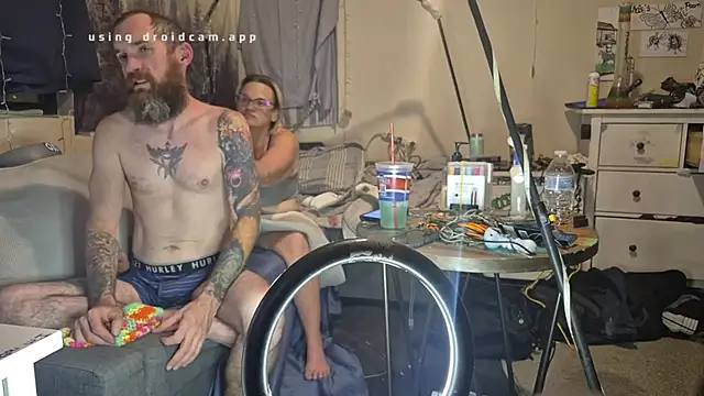 Snapshot of lit702 chatting on October 29, 2025, 8:02 am lit702 online show from October 29, 2025, 8:02 am