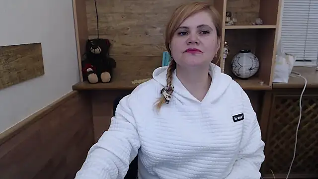 DaniellaKiss online show from March 25, 2026, 5:01 pm