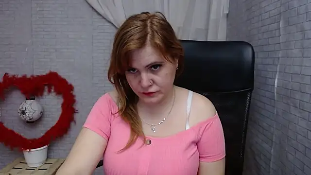 Snapshot of DaniellaKiss chatting on March 22, 2025, 8:26 pm DaniellaKiss online show from March 22, 2025, 8:26 pm