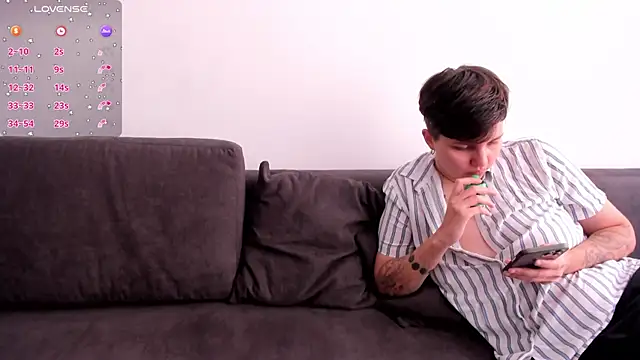 jessica tenderly online show from March 28, 2026, 3:02 pm