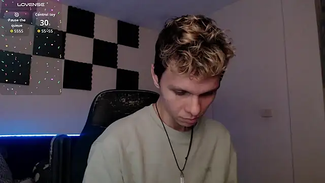 Snapshot of bryamado69 chatting on October 10, 2025, 1:06 am bryamado69 online show from October 10, 2025, 1:06 am