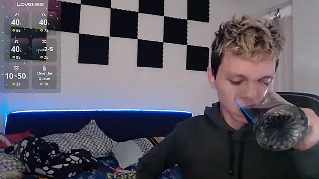 Snapshot of bryamado69 chatting on September 23, 2025, 11:39 am bryamado69 online show from September 23, 2025, 11:39 am