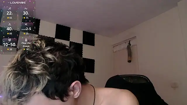 Snapshot of bryamado69 chatting on October 4, 2025, 4:14 am bryamado69 online show from October 4, 2025, 4:14 am