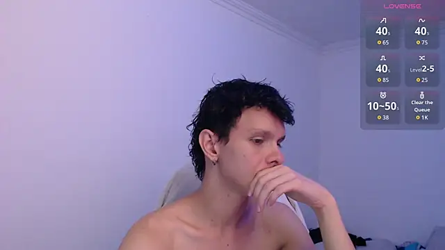 bryamado69 online show from April 15, 2026, 12:05 am