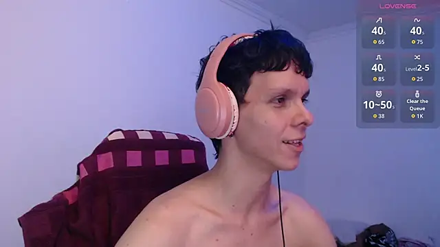 bryamado69 online show from April 3, 2026, 6:25 pm