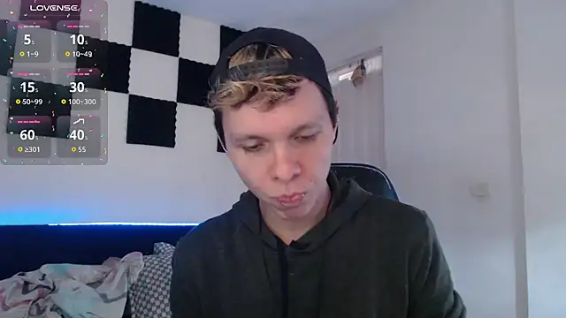 Snapshot of bryamado69 chatting on October 20, 2025, 12:38 pm bryamado69 online show from October 20, 2025, 12:38 pm