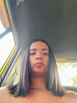 Laura fernandezII online show from February 11, 2026, 12:27 pm