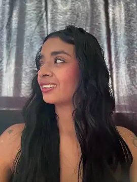 Snapshot of Laura_fernandezII chatting on March 11, 2025, 6:52 pm Laura fernandezII online show from March 11, 2025, 6:52 pm