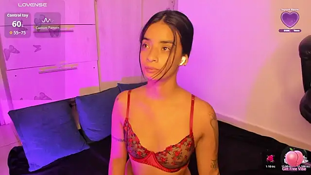 Laura fernandezII online show from March 24, 2026, 2:44 am