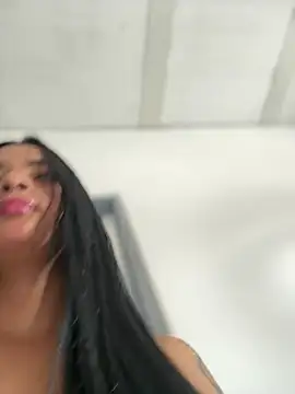 Snapshot of Laura_fernandezII chatting on March 21, 2025, 7:13 pm Laura fernandezII online show from March 21, 2025, 7:13 pm