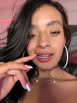 Snapshot of Laura_fernandezII chatting on September 27, 2025, 9:32 pm Laura fernandezII online show from September 27, 2025, 9:32 pm
