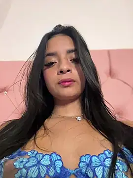 Snapshot of Laura_fernandezII chatting on February 25, 2025, 3:52 am Laura fernandezII online show from February 25, 2025, 3:52 am