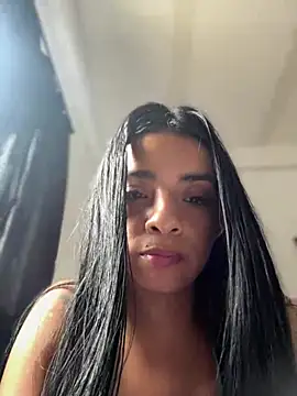 Snapshot of Laura_fernandezII chatting on March 2, 2025, 6:46 pm Laura fernandezII online show from March 2, 2025, 6:46 pm