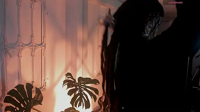  sharlotte777 online show from February 13, 2026, 1:22 pm