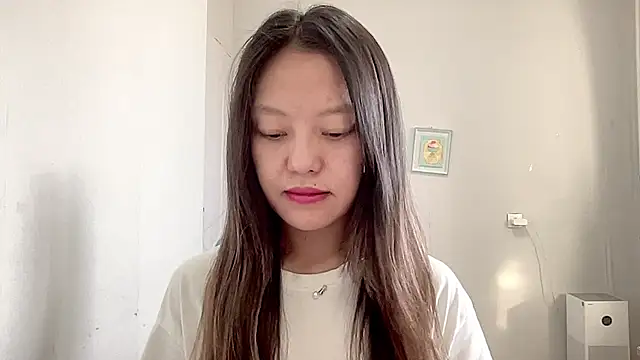 Risalynn online show from February 24, 2025, 3:12 am