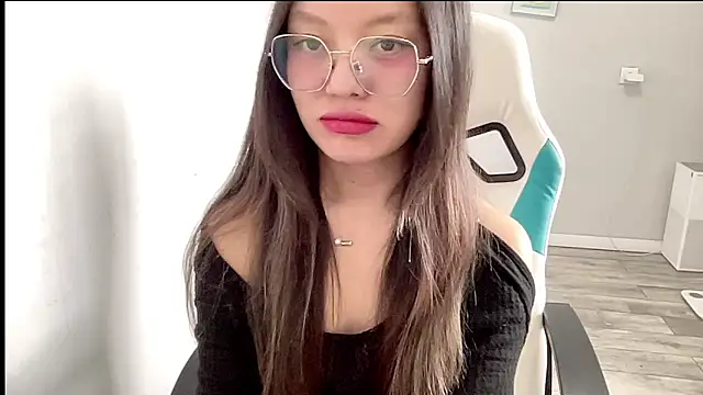 Risalynn online show from February 28, 2025, 6:10 am