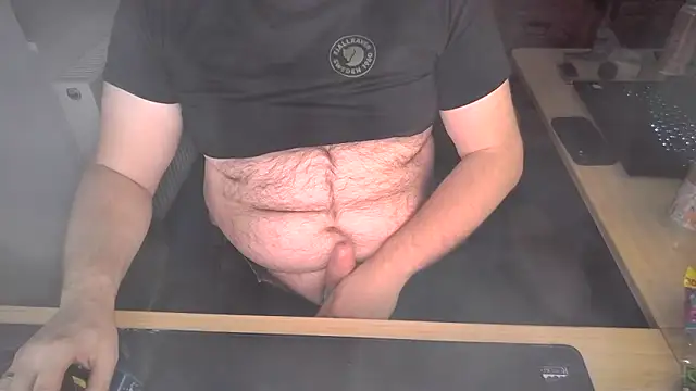 Snapshot of Currycake chatting on December 17, 2025, 8:36 pm Currycake online show from December 17, 2025, 8:36 pm