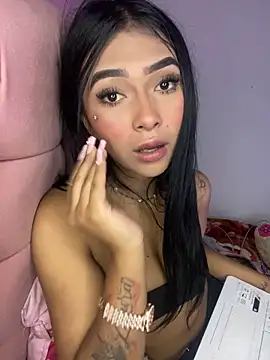 Snapshot of Miaa_coopeer chatting on February 7, 2025, 7:40 am Miaa coopeer online show from February 7, 2025, 7:40 am