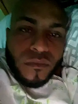 islandvybee55 online show from September 28, 2025, 6:20 am