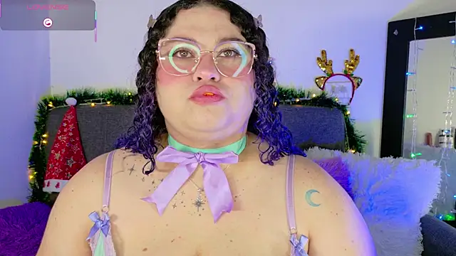 Snapshot of lunitaa0 chatting on December 4, 2025, 3:05 am lunitaa0 online show from December 4, 2025, 3:05 am