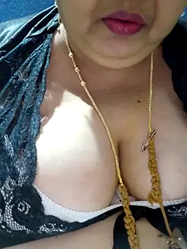 Snapshot of tamilthanushri chatting on February 14, 2026, 6:35 am tamilthanushri online show from February 14, 2026, 6:35 am