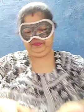 Snapshot of tamilthanushri chatting on February 21, 2026, 8:27 am tamilthanushri online show from February 21, 2026, 8:27 am