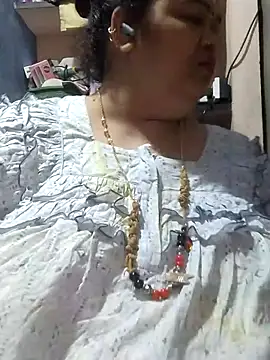 Snapshot of tamilthanushri chatting on May 7, 2026, 7:23 am tamilthanushri online show from May 7, 2026, 7:23 am