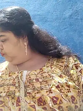 Snapshot of tamilthanushri chatting on January 9, 2026, 5:25 am tamilthanushri online show from January 9, 2026, 5:25 am