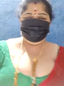 Snapshot of tamilthanushri chatting on December 23, 2025, 5:07 am tamilthanushri online show from December 23, 2025, 5:07 am