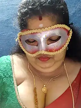 Snapshot of tamilthanushri chatting on January 6, 2026, 7:01 am tamilthanushri online show from January 6, 2026, 7:01 am