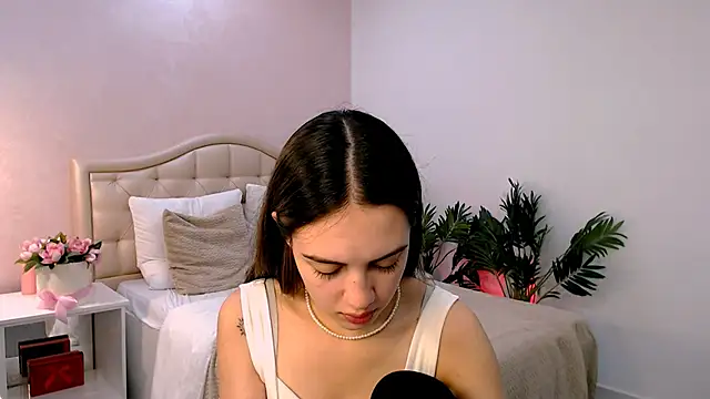 Snapshot of _shyy_girl chatting on September 28, 2025, 6:09 am shyy girl online show from September 28, 2025, 6:09 am