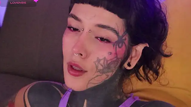 Snapshot of FairyFlexxxx chatting on February 4, 2026, 8:37 pm FairyFlexxxx online show from February 4, 2026, 8:37 pm