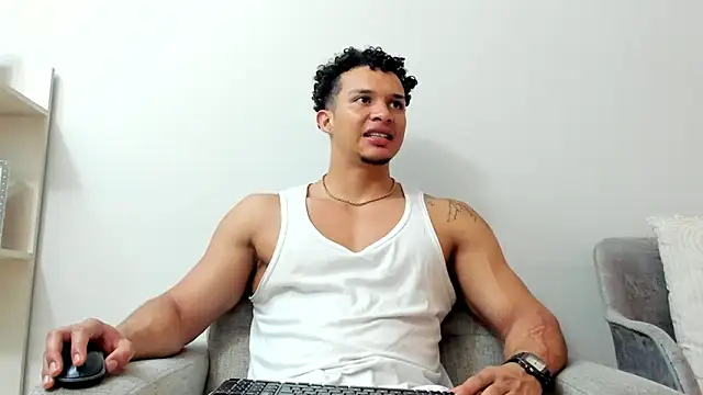 Snapshot of Dominick_star chatting on February 5, 2025, 4:27 am Dominick star online show from February 5, 2025, 4:27 am