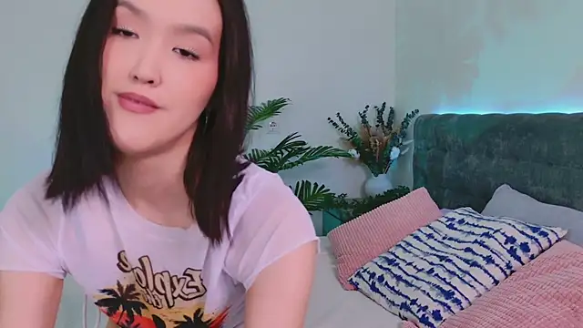 Snapshot of CarrieAmber chatting on May 7, 2026, 1:58 pm CarrieAmber online show from May 7, 2026, 1:58 pm