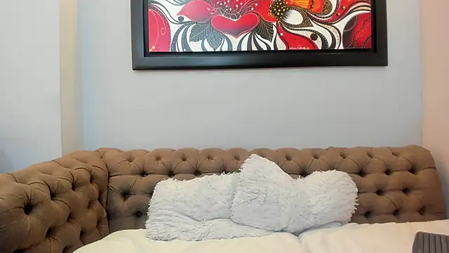 Snapshot of VickyJohnson1 chatting on December 19, 2025, 7:27 pm VickyJohnson1 online show from December 19, 2025, 7:27 pm