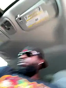 Snapshot of SukItSlo444 chatting on October 3, 2025, 5:03 pm SukItSlo444 online show from October 3, 2025, 5:03 pm