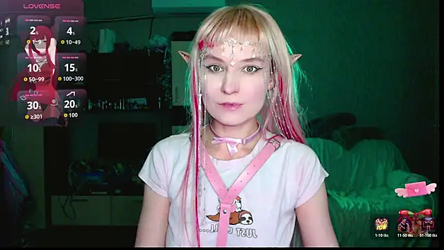 Snapshot of mischellemeow13 chatting on December 15, 2025, 1:55 am mischellemeow13 online show from December 15, 2025, 1:55 am