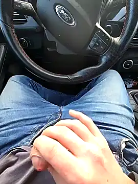 Titanhoott online show from January 11, 2025, 11:12 am