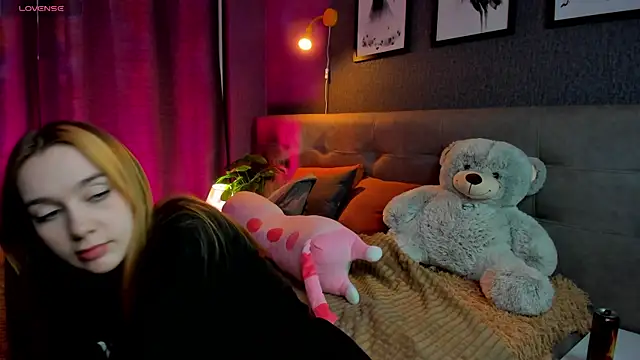 Lesi Moonie01 online show from November 19, 2025, 9:42 am