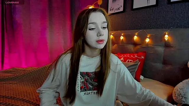 Lesi Moonie01 online show from December 15, 2025, 9:15 am