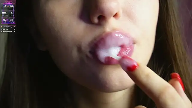 Snapshot of L1TWW chatting on November 4, 2025, 5:44 am L1TWW online show from November 4, 2025, 5:44 am