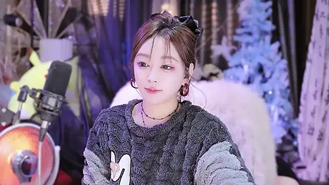 Snapshot of Missy_Nana21 chatting on January 18, 2025, 4:10 pm Missy Nana21 online show from January 18, 2025, 4:10 pm